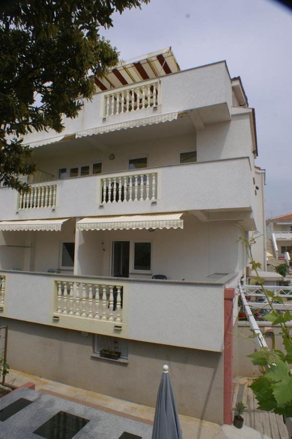 Apartments By The Sea Mandre, Pag - 4098 Exterior foto